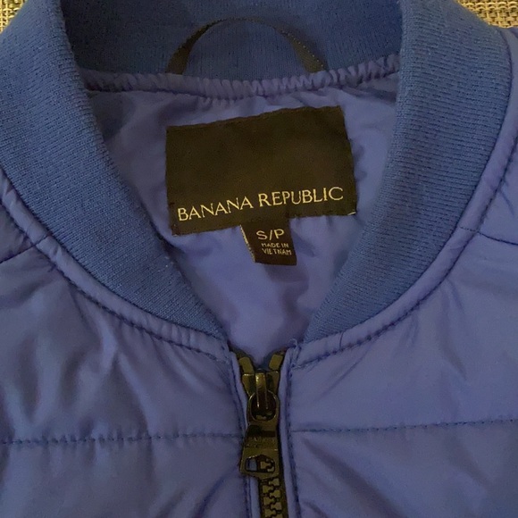 Banana Republic Men’s Quilted Puffer Vest, size S - Picture 2 of 9